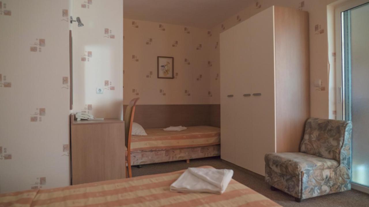 Park Hotel Persey Varna ภายนอก รูปภาพ