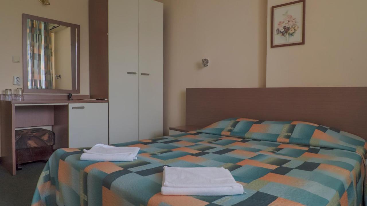 Park Hotel Persey Varna ภายนอก รูปภาพ