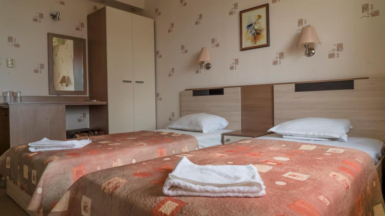 Park Hotel Persey Varna ภายนอก รูปภาพ