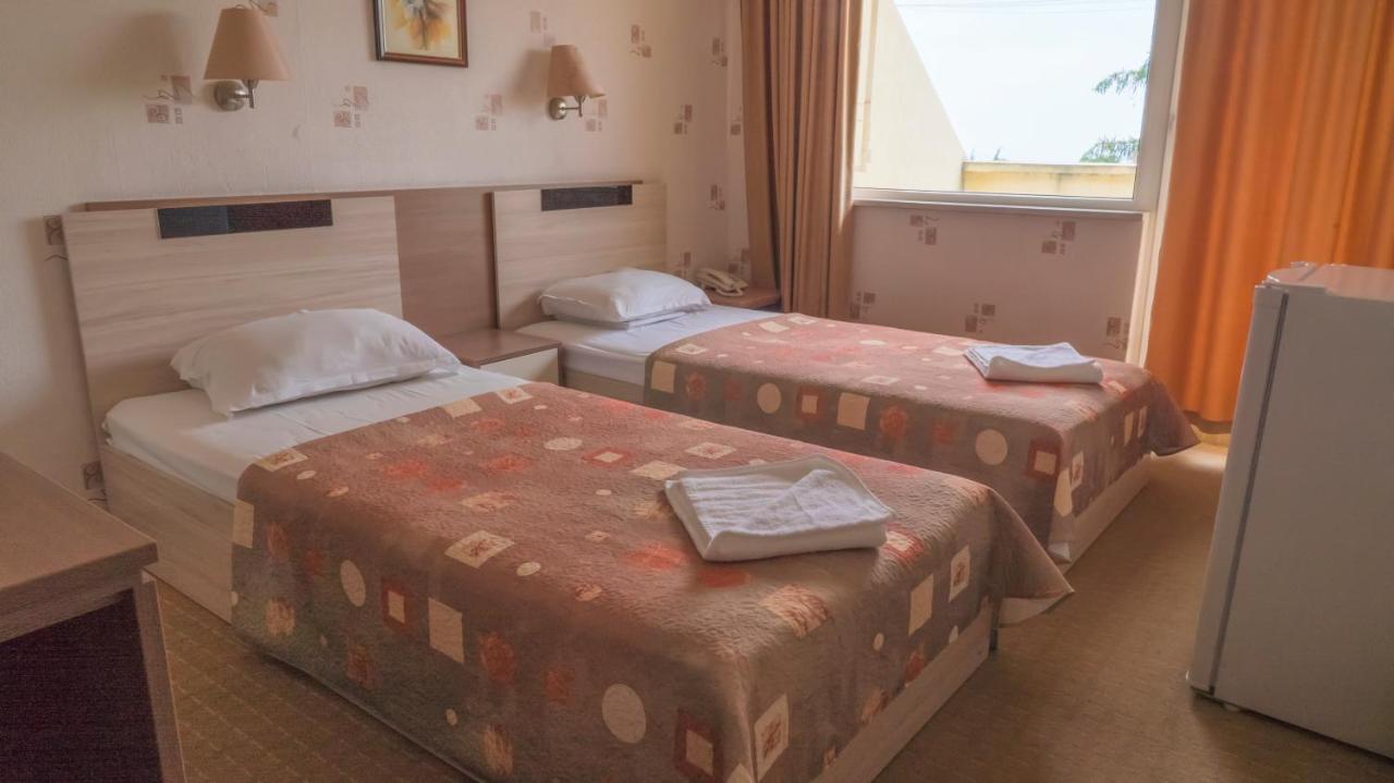 Park Hotel Persey Varna ภายนอก รูปภาพ