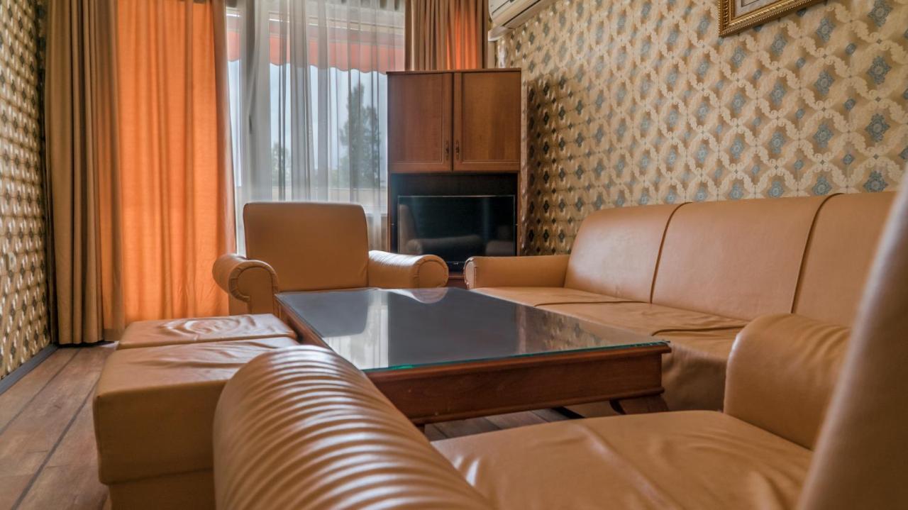 Park Hotel Persey Varna ภายนอก รูปภาพ