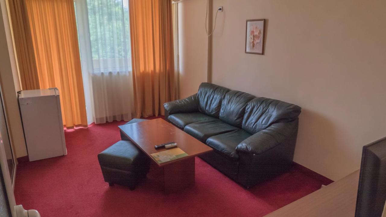 Park Hotel Persey Varna ภายนอก รูปภาพ