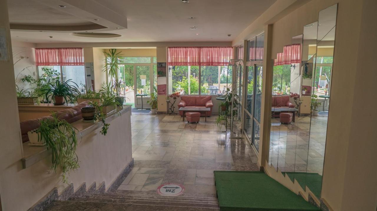Park Hotel Persey Varna ภายนอก รูปภาพ