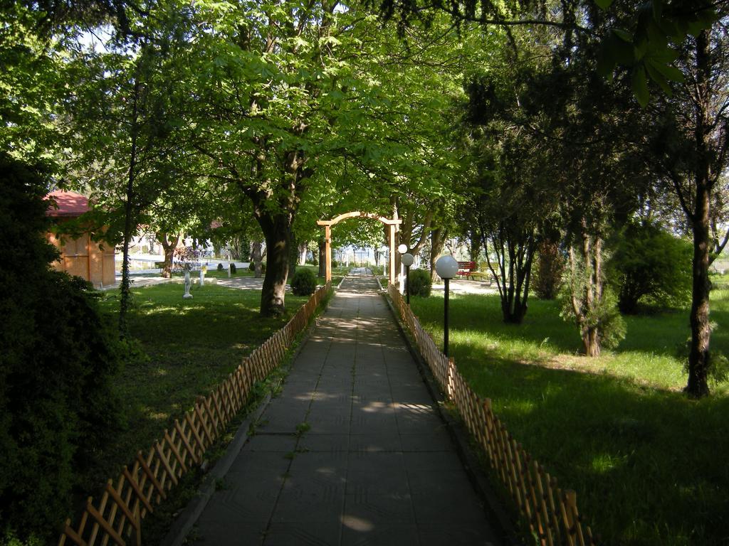 Park Hotel Persey Varna ภายนอก รูปภาพ