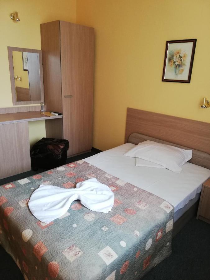 Park Hotel Persey Varna ภายนอก รูปภาพ